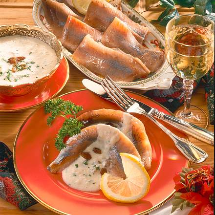 Matjeshering in Meerrettich-Sahne-Soße Rezept