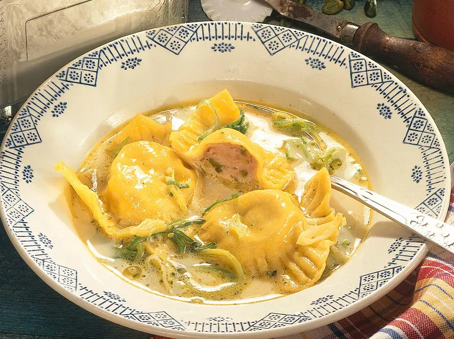 Maultaschen in Lauch-Sahne Rezept Maultaschen in Lauch-Sahne Rezept