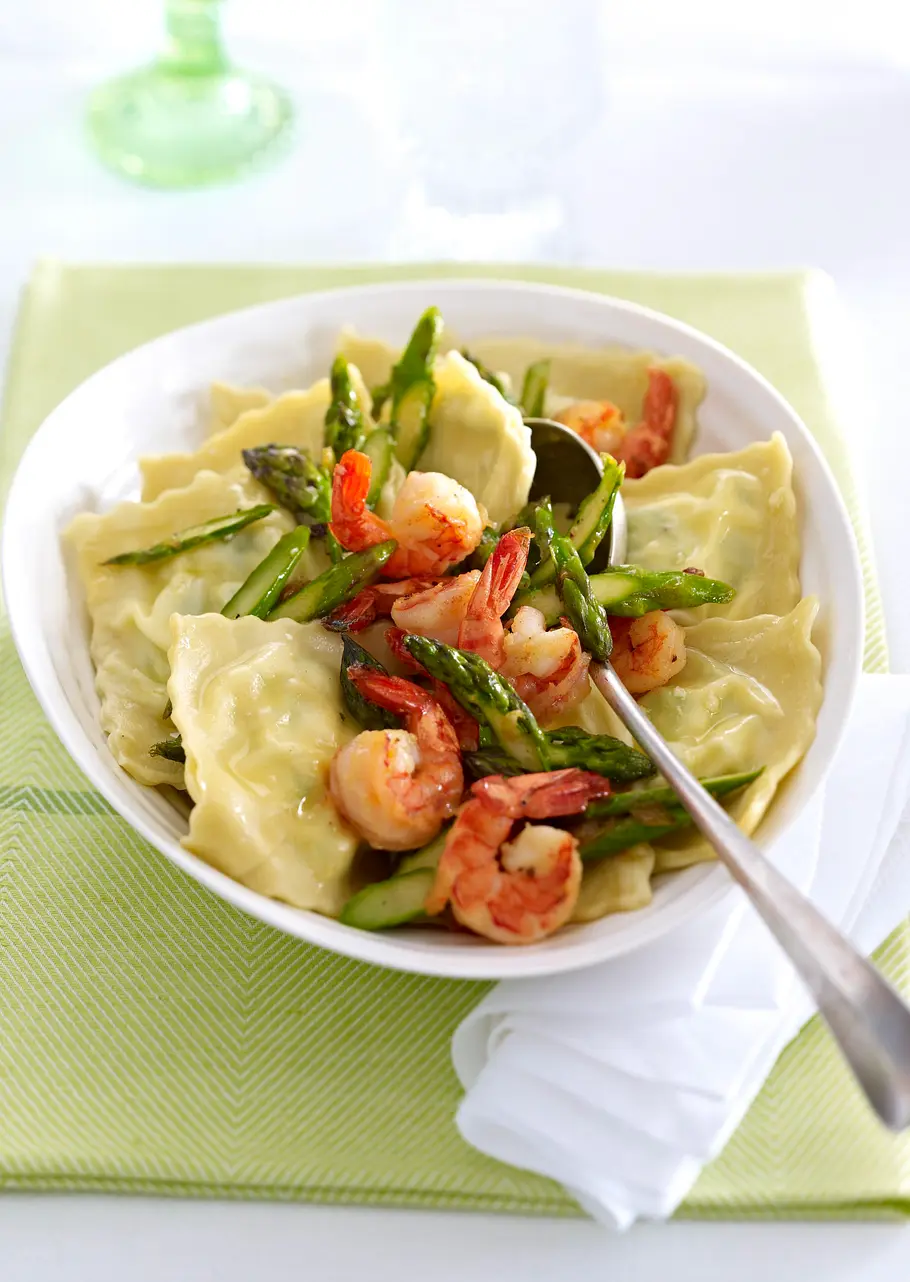 Maultaschen mit Spargel-Frischkäse-Füllung Rezept Maultaschen mit Spargel-Frischkäse-Füllung Rezept