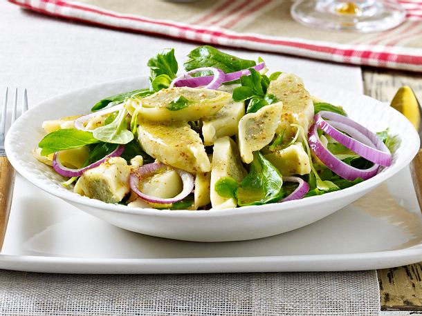 Maultaschensalat mit Feldsalat Rezept Maultaschensalat mit Feldsalat Rezept