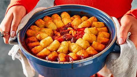 Meal-Prep-Gulasch mit Krokettenspirale Rezept - Foto: House of Food / Bauer Food Experts KG