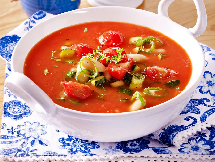 Mediterrane Tomatensuppe Rezept