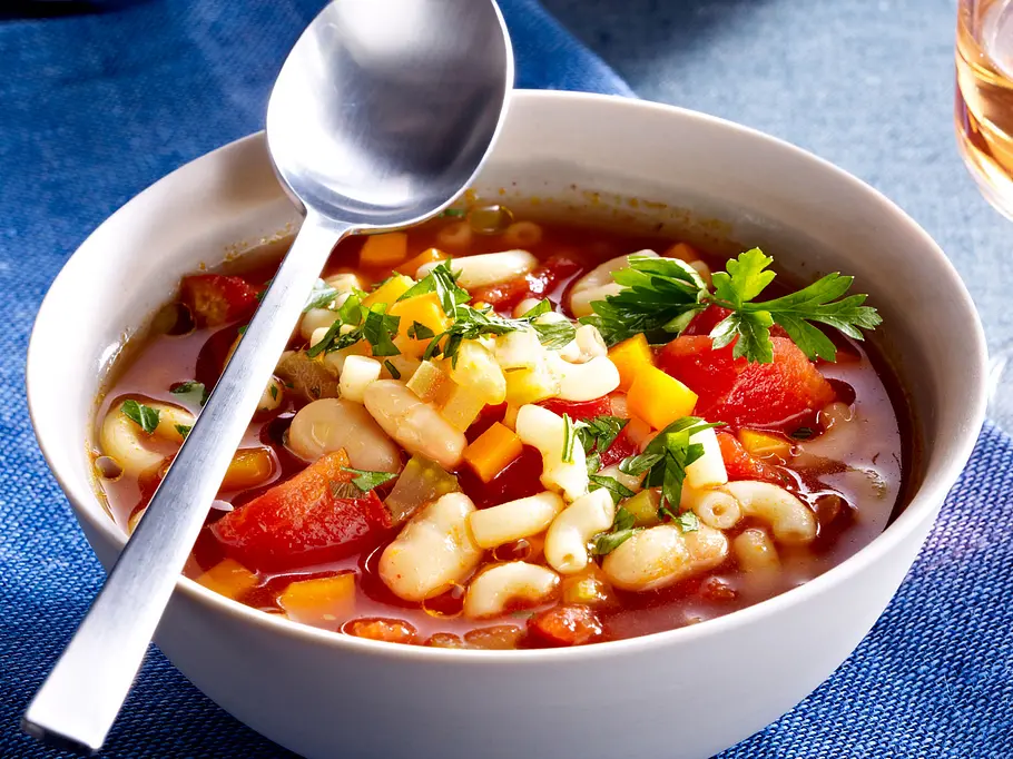 Mediterraner Gemüse-Nudel-Eintopf Rezept