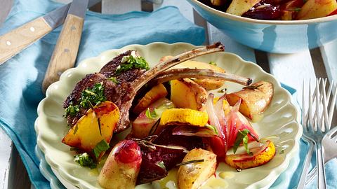 Mediterraner Ofengemüsesalat Rezept - Foto: House of Food / Bauer Food Experts KG