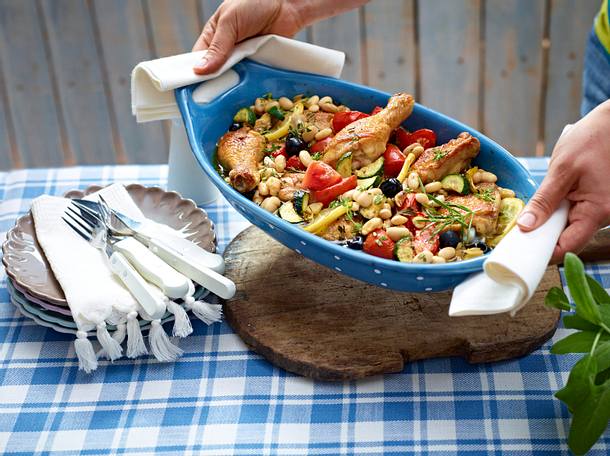 Mediterranes Ofenhähnchen mit weißen Bohnen Rezept Mediterranes Ofenhähnchen mit weißen Bohnen Rezept
