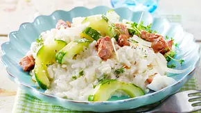 Meerrettich-Risotto mit Schmorgurken und Kasseler Rezept - Foto: LECKER @ Bauer Media Group Meerrettich-Risotto mit Schmorgurken und Kasseler Rezept - Foto: LECKER @ Bauer Media Group