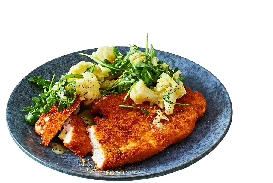 Meerrettich-Schnitzel mit Blumenkohlsalat Rezept Meerrettich-Schnitzel mit Blumenkohlsalat Rezept