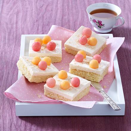 Melonen-Kokos-Schnitten vom Blech Rezept Melonen-Kokos-Schnitten vom Blech Rezept