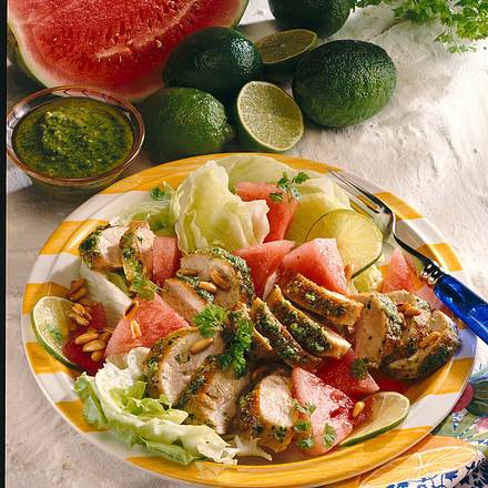 Melonen-Salat mit Pesto-Hähnchen Rezept