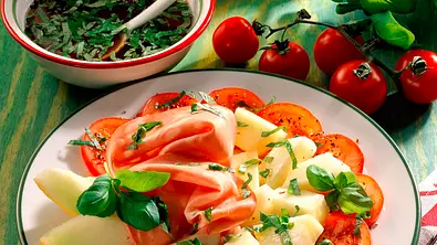 Melonensalat Rezept - Foto: LECKER @ Bauer Media Group