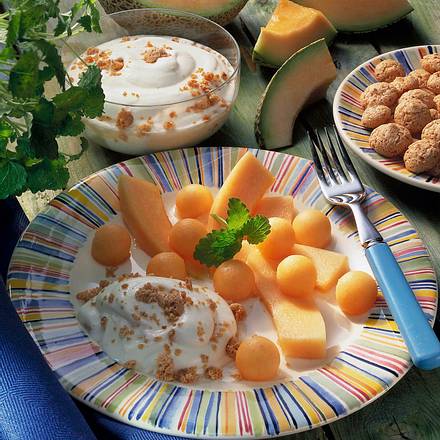 Melonensalat mit Joghurt Rezept Melonensalat mit Joghurt Rezept