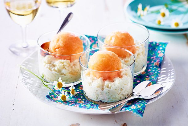 Melonensorbet auf Honigmilchreis Rezept Melonensorbet auf Honigmilchreis Rezept
