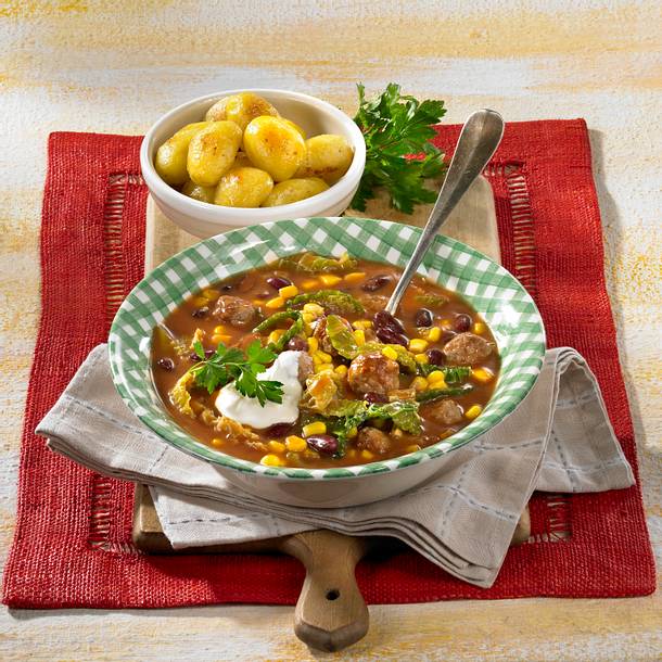 Mettbällchen-Ragout mit Gemüse Rezept Mettbällchen-Ragout mit Gemüse Rezept