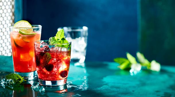 Midnight-Mojito und Blutorangen-Mojito Rezept Midnight-Mojito und Blutorangen-Mojito Rezept