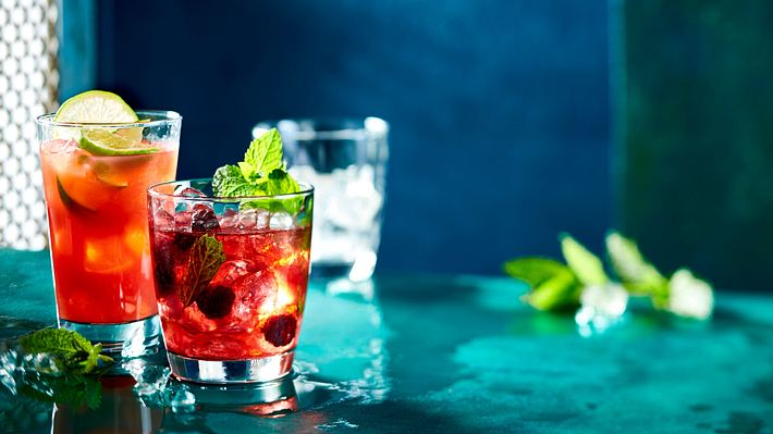 Midnight-Mojito und Blutorangen-Mojito Rezept - Foto: House of Food / Bauer Food Experts KG