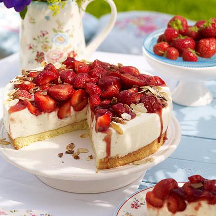 Midsommer: Erdbeertorte Rezept Midsommer: Erdbeertorte Rezept