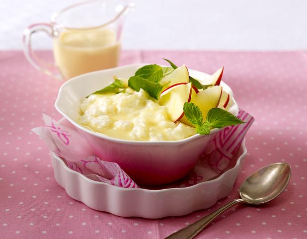 Milchreis mit Äpfeln, Vanillesoße und Minze Rezept