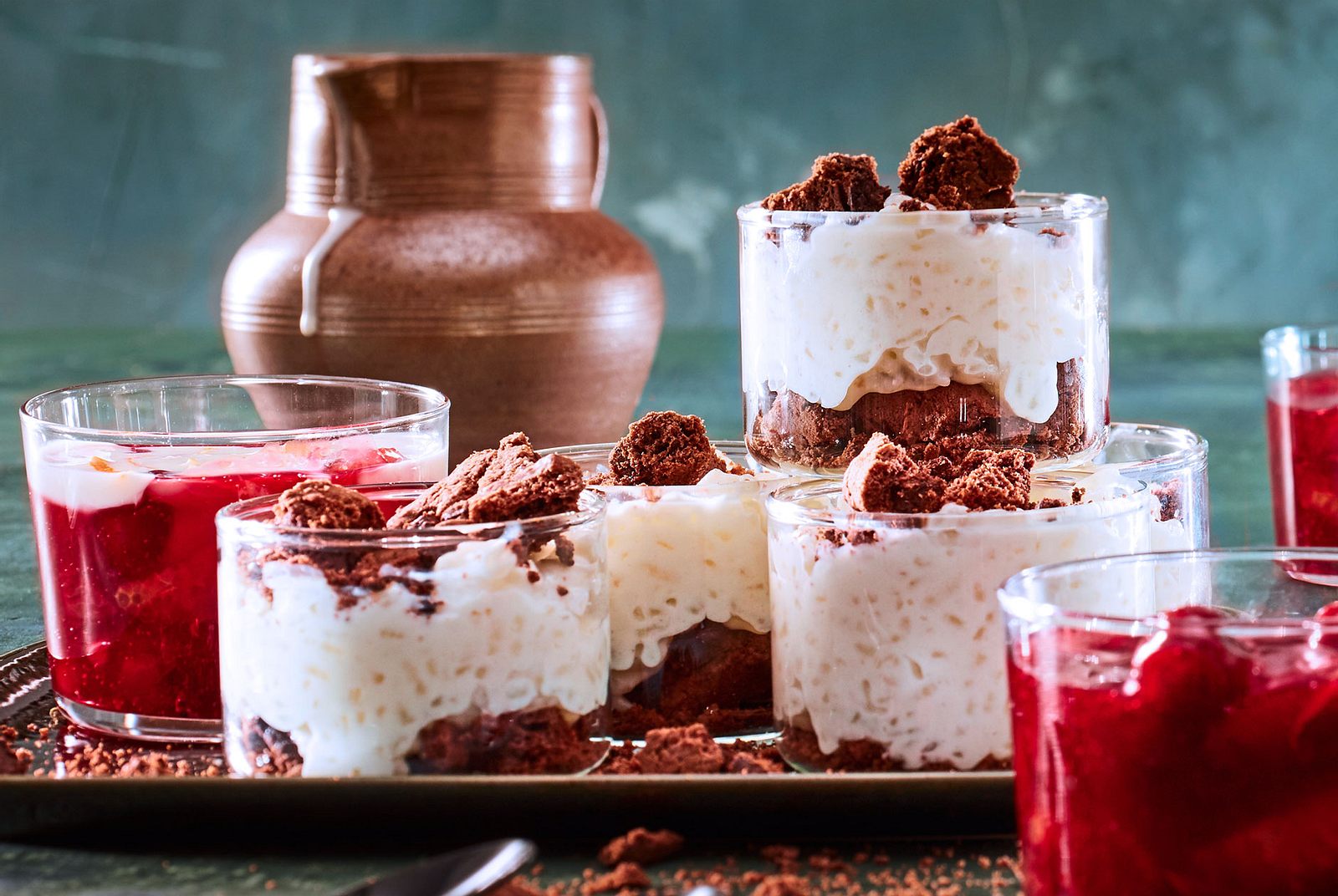 Milchreis mit Cookie-Knusper Rezept | LECKER