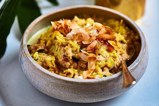Milchreis mit Kokoschips-Topping Rezept Milchreis mit Kokoschips-Topping Rezept