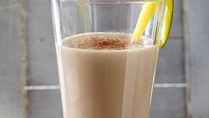 Milchshake mit Mango und Kakao Rezept - Foto: House of Food / Bauer Food Experts KG