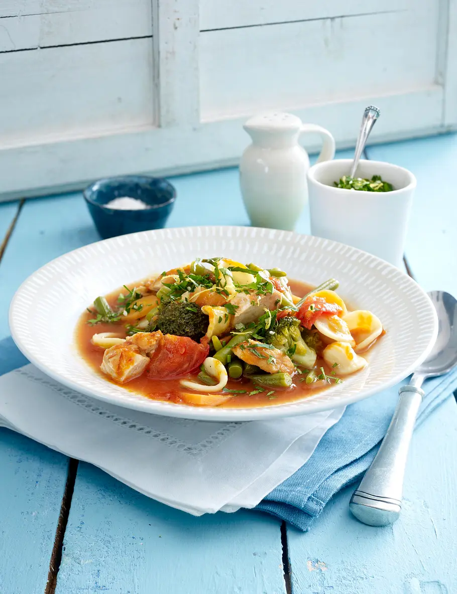 Minestrone mit Hähnchen Rezept Minestrone mit Hähnchen Rezept