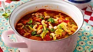 Minestrone mit Mandel-Basilikum-Pesto Rezept - Foto: LECKER @ Bauer Media Group