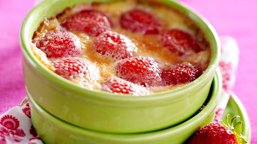 Mini-Erdbeer-Clafoutis Rezept - Foto: House of Food / Bauer Food Experts KG