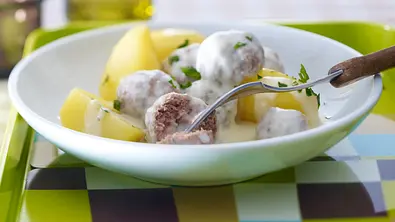 Mini-Königsberger Klopse Rezept - Foto: LECKER @ Bauer Media Group