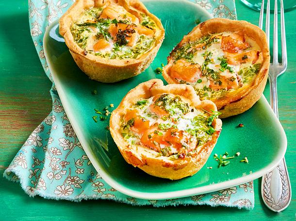 Mini-Lachsquiches mit Dill und Schnittlauch Rezept