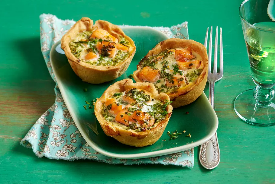 Mini-Lachsquiches mit Dill und Schnittlauch Rezept