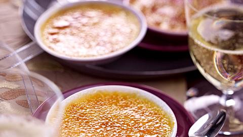 Mini-Orangen-Crème-Brûlée Rezept - Foto: House of Food / Bauer Food Experts KG