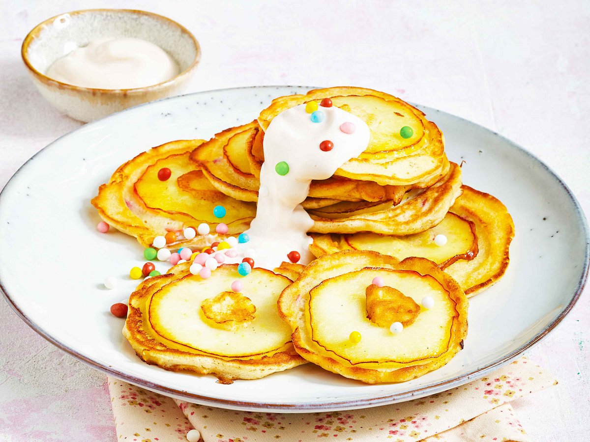 Mini-Pfannkuchen mit Apfel und Quarkcreme Rezept