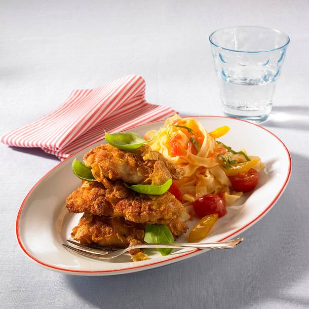 Mini-Schnitzel auf Bandnudeln Rezept Mini-Schnitzel auf Bandnudeln Rezept