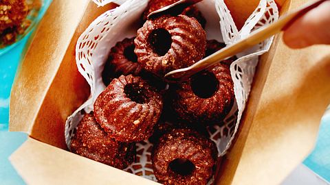 Minigugel mit Datteln Rezept - Foto: House of Food / Bauer Food Experts KG