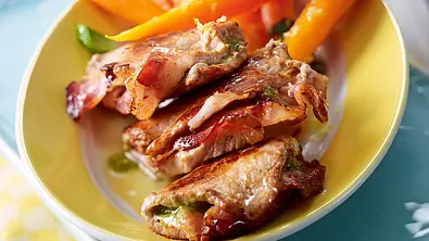 Minuten-Schnitzelchen mit Zitronenmöhren Rezept - Foto: LECKER @ Bauer Media Group