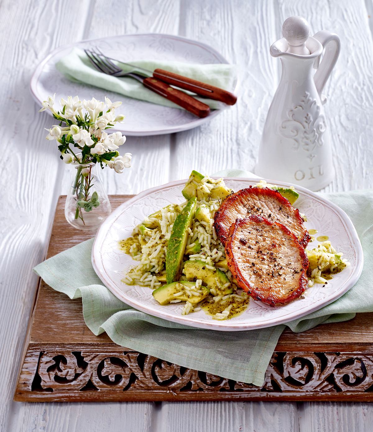 Minuten-Steaks mit Avocado-Reissalat Rezept