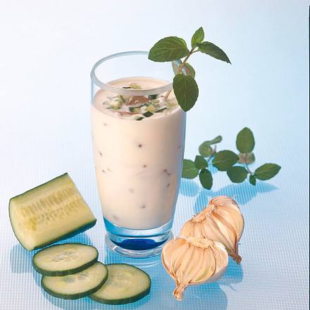 Minz-Joghurtdrink mit Gurke Rezept Minz-Joghurtdrink mit Gurke Rezept