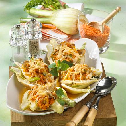 Mit Linsenrisotto gefüllter Fenchel mit Parmesan überbacken Rezept Mit Linsenrisotto gefüllter Fenchel mit Parmesan überbacken Rezept