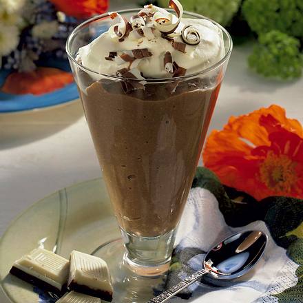 Moccapudding mit Amaretto-Sahne Rezept Moccapudding mit Amaretto-Sahne Rezept
