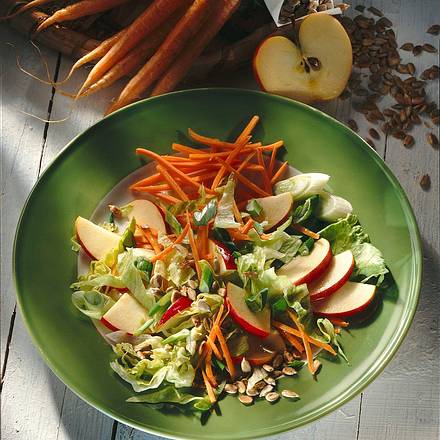 Möhren-Apfelsalat Rezept Möhren-Apfelsalat Rezept