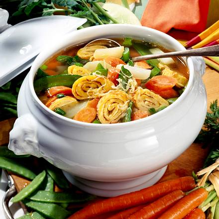 Möhren-Eintopf mit Käse-Flädle Rezept Möhren-Eintopf mit Käse-Flädle Rezept