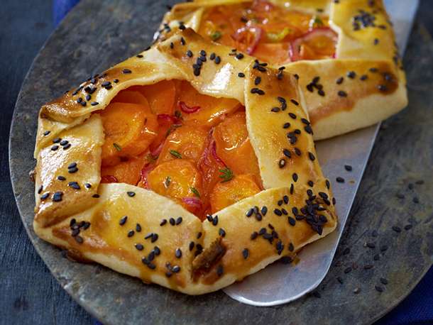 Möhren-Galettes mit Tofu, Orange und Thymian Rezept Möhren-Galettes mit Tofu, Orange und Thymian Rezept