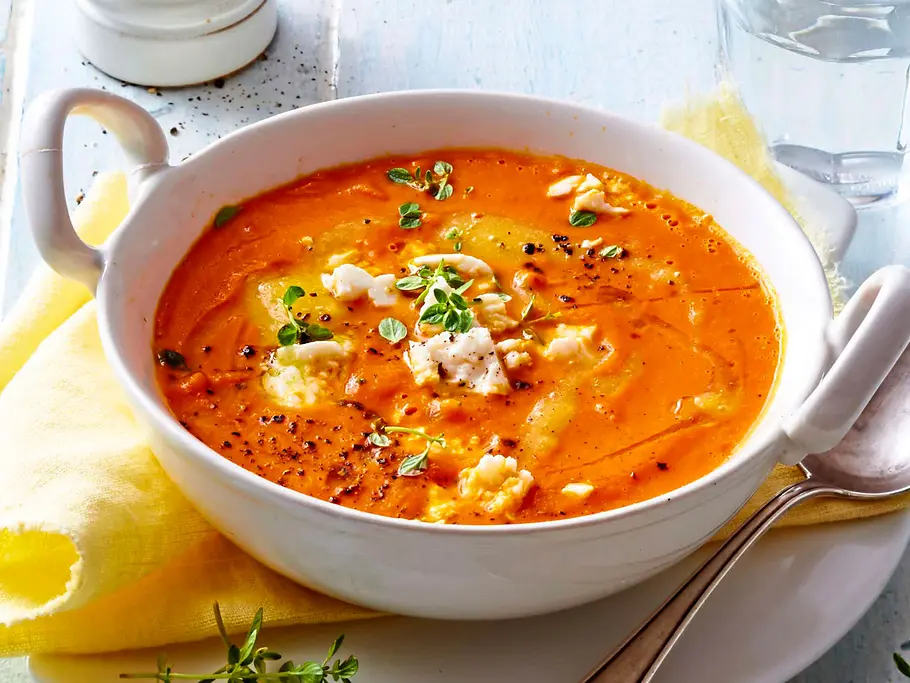 Möhren-Mango-Suppe mit Feta Möhren-Mango-Suppe Sommerliebe