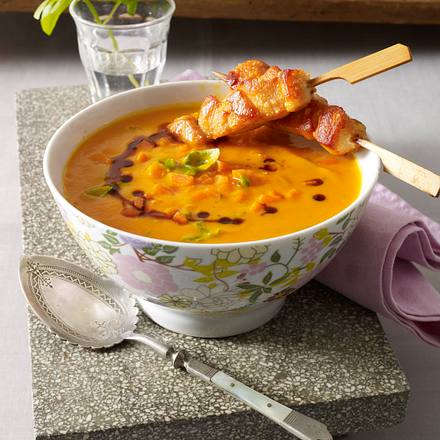 Möhrensuppe mit Basilikum Rezept