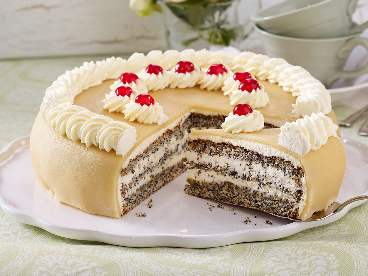 Mohn-Marzipan-Torte