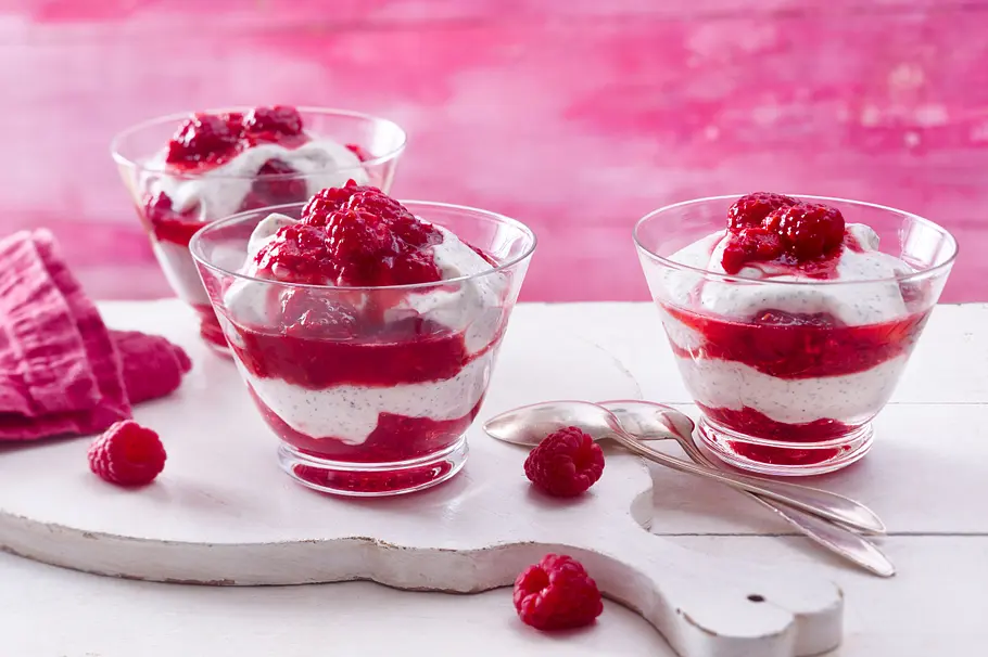 Mohn-Mascarpone-Creme mit Himbeeren Rezept Mohn-Mascarpone-Creme mit Himbeeren Rezept