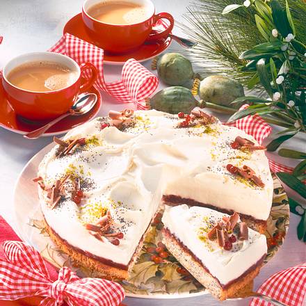 Mohntorte mit Preiselbeer-Punsch Rezept Mohntorte mit Preiselbeer-Punsch Rezept