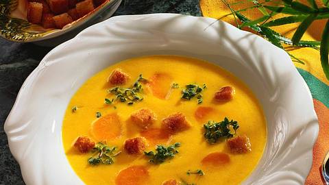 Möhren-Creme-Suppe Rezept - Foto: Neckermann