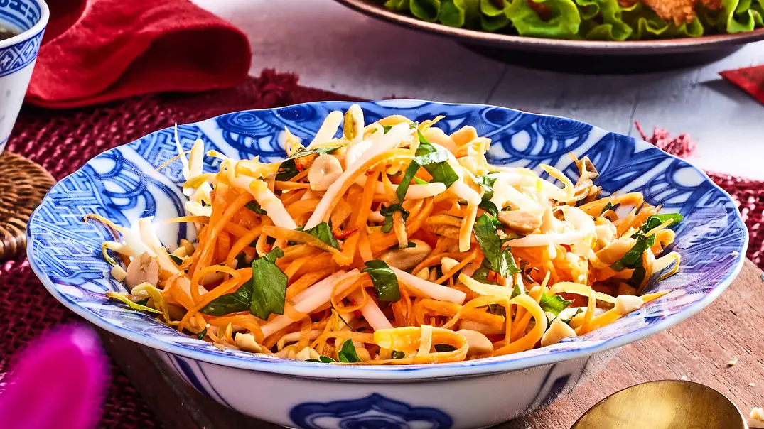 Möhrensalat „Drachenfeuer“ Rezept - Foto: LECKER @ Bauer Media Group Möhrensalat „Drachenfeuer“ Rezept - Foto: LECKER @ Bauer Media Group