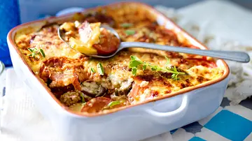 moussaka-rezept - Foto: LECKER @ Bauer Media Group moussaka-rezept - Foto: LECKER @ Bauer Media Group